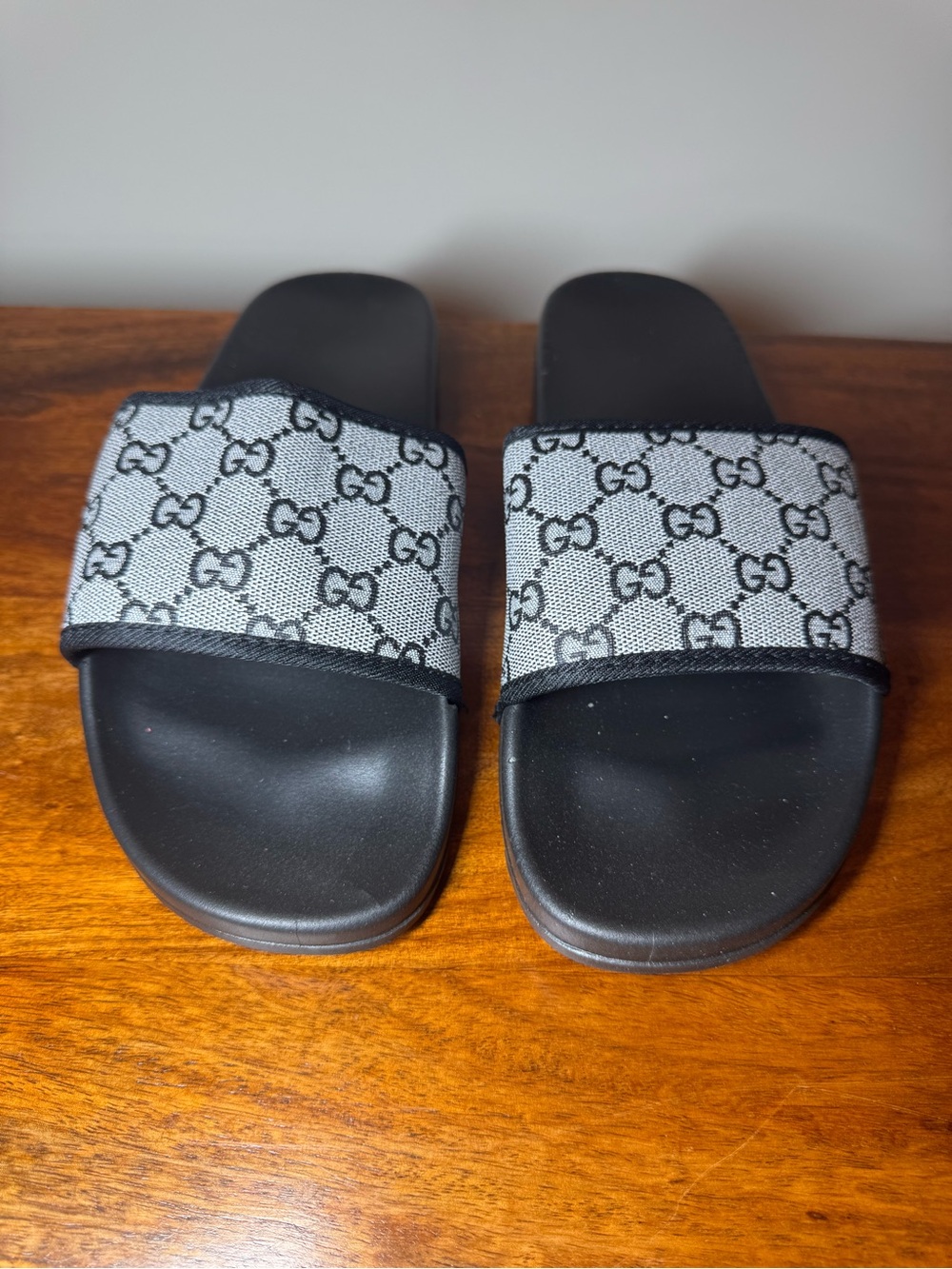 Black and Gray Slide Sandals. No Brand.